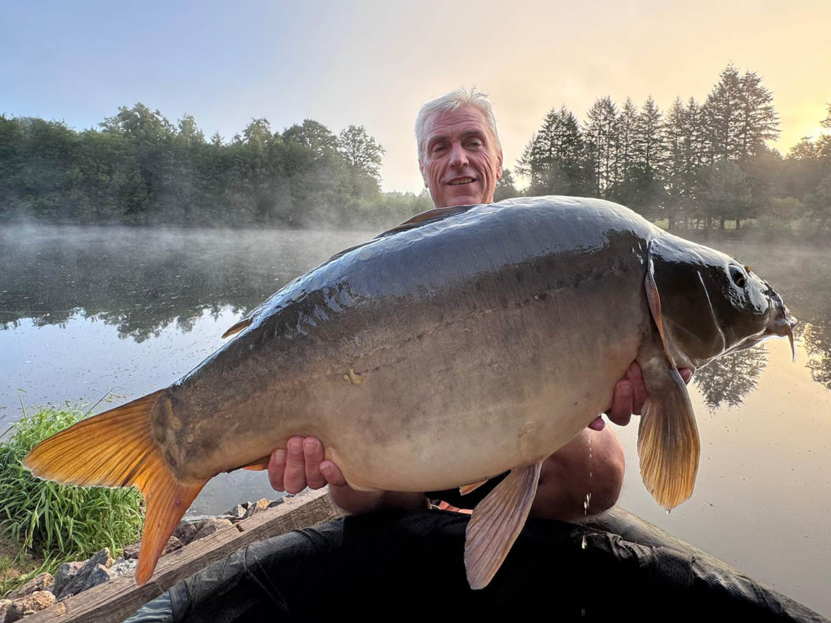 Carp fishing at Old Castle Lake